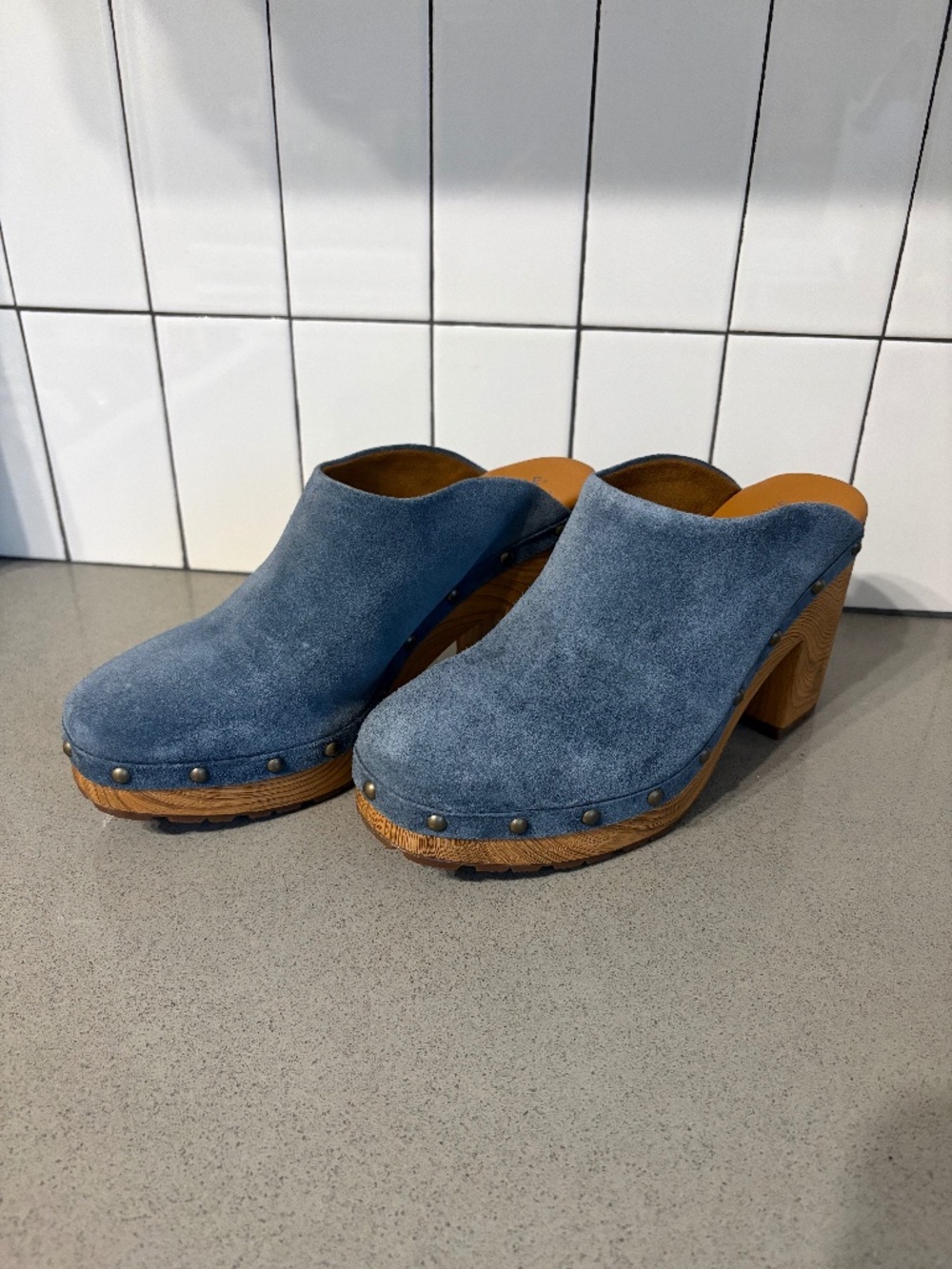Kork Ease blue suede clogs - size 8